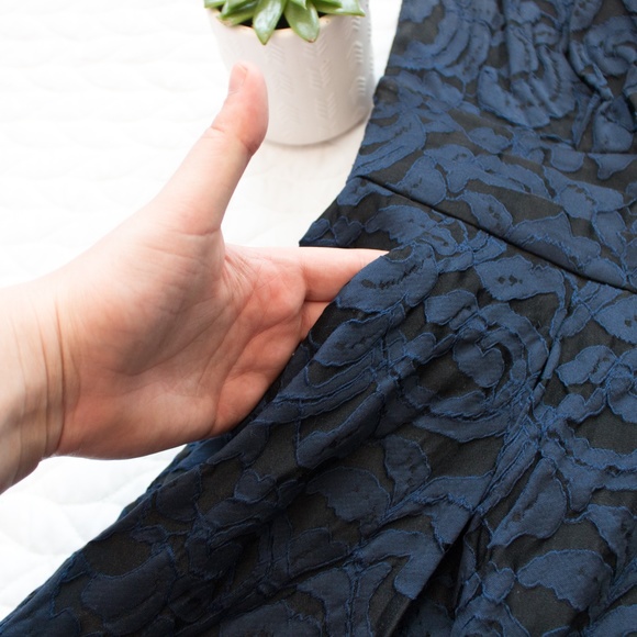 Lauren RL | Navy Lace A-Line Sleeveless Dress - Picture 2 of 6